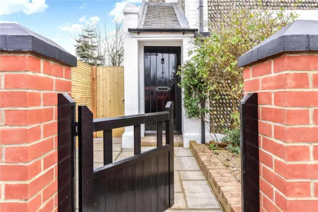 Stylish 2 Bedroom Cottage, Close To Town Centre Worthing Kültér fotó
